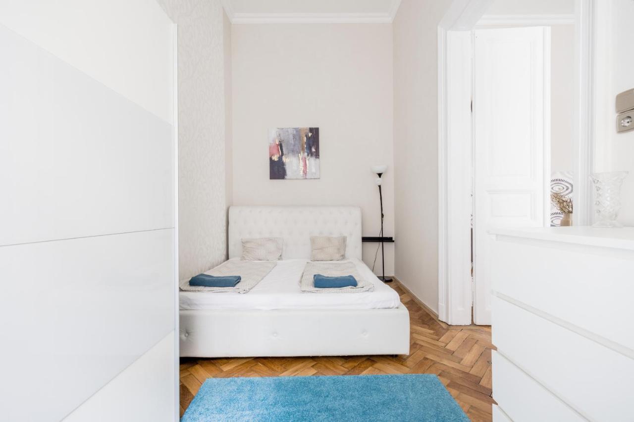Elisabeth 52 Apartment Будапеща Екстериор снимка
