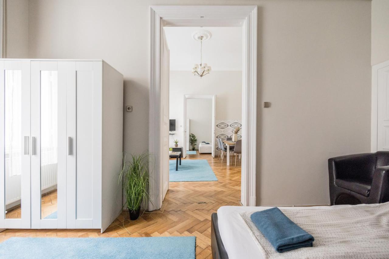 Elisabeth 52 Apartment Будапеща Екстериор снимка